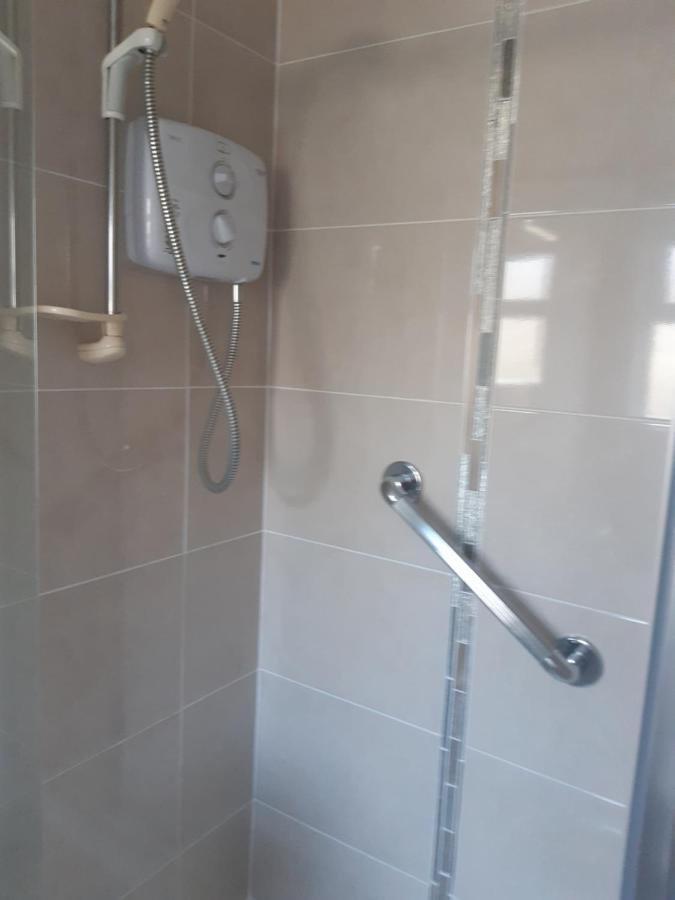 Green Acres Guesthouse- Accommodation Only Lower Coolcorcoran Экстерьер фото